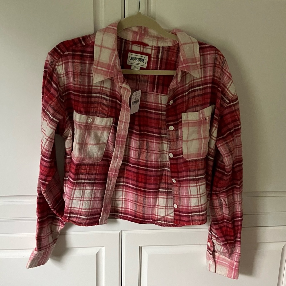 AMERICAN EAGLE CROPPED PINK FLANNEL